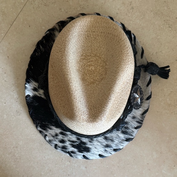 Red Star Riggings fur/ leather hat - Picture 6 of 9